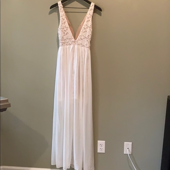 White and tan lace and chiffon dress. - Picture 4 of 6